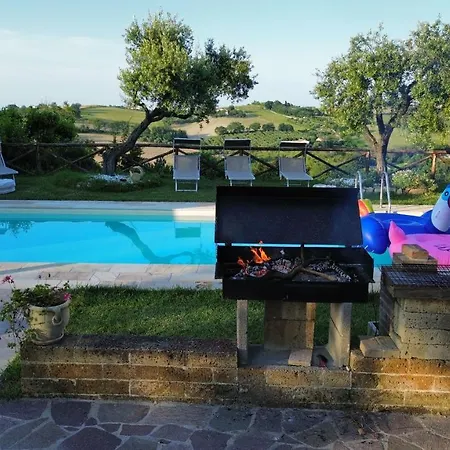 別荘 Casal Tartan - Con Piscina San Costanzo